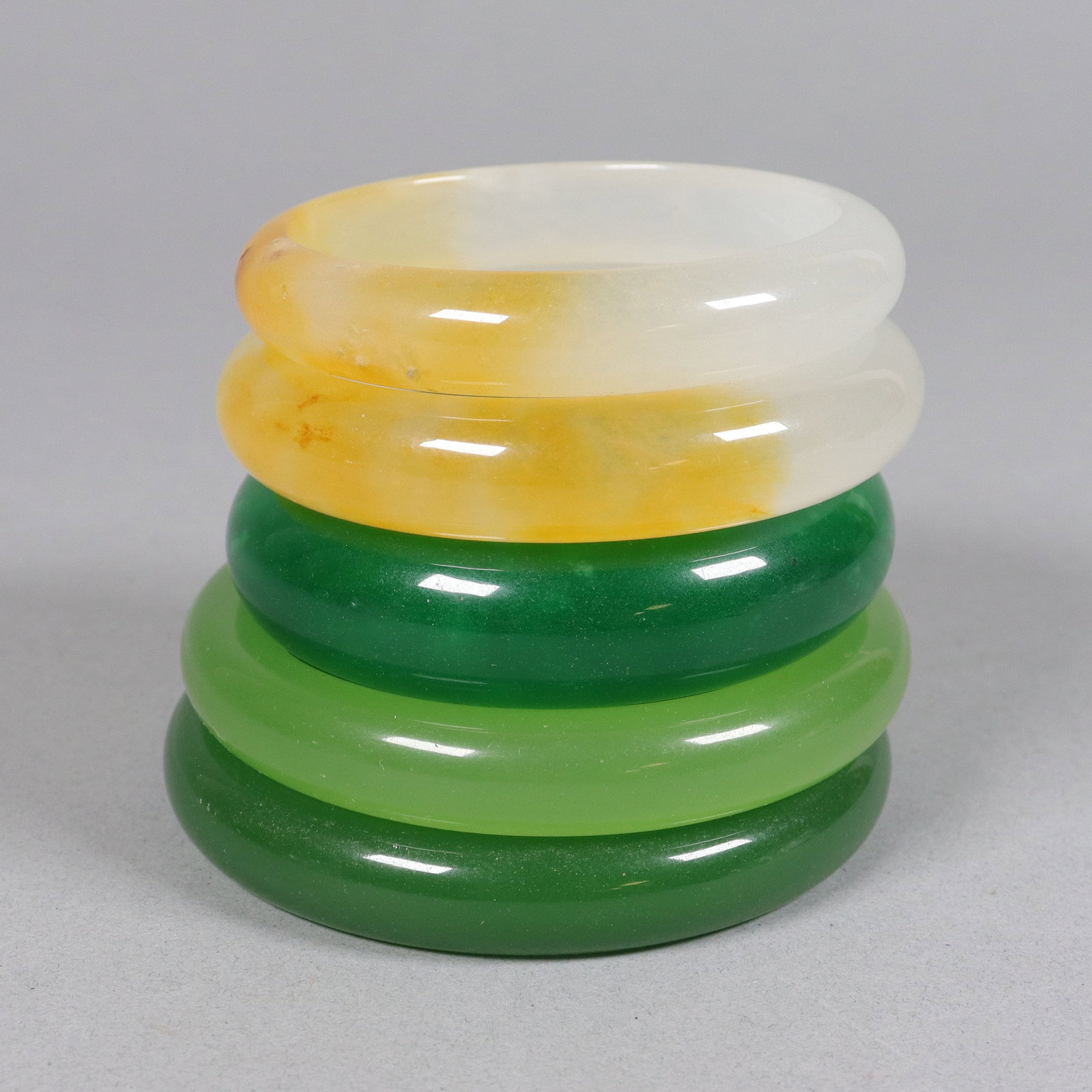 Lots Chinese round bangles. - 4