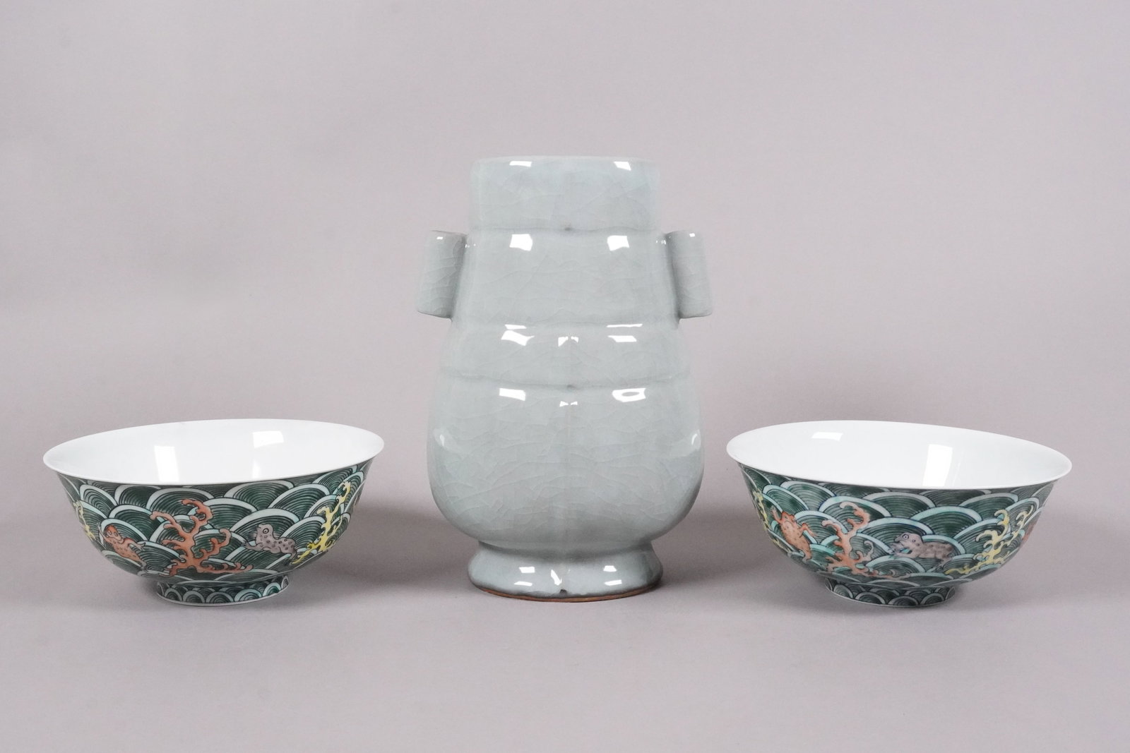 Lots Chinese fine porcelains, largest H: 8.5" x W: 5.6." (1 of 7)