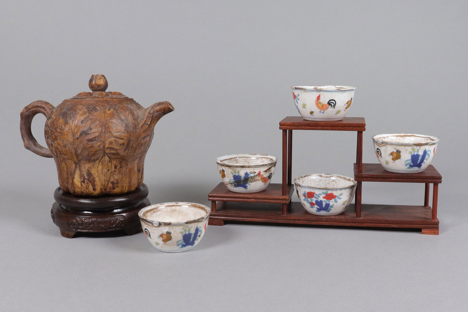 Chinese fine cups and teapot. (1 of 8)
