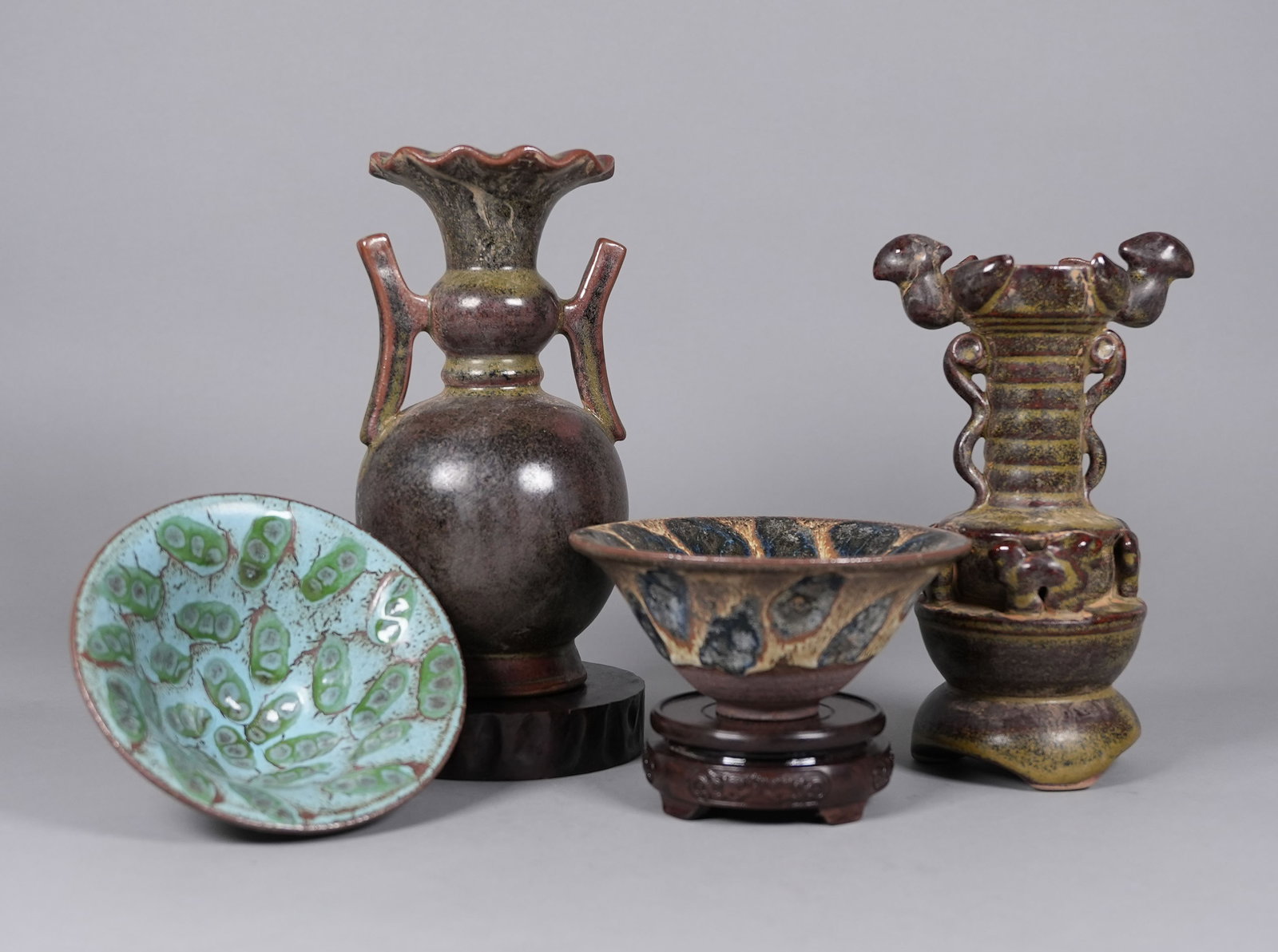 Lots Chinese fine ceramics. (1 of 7)
