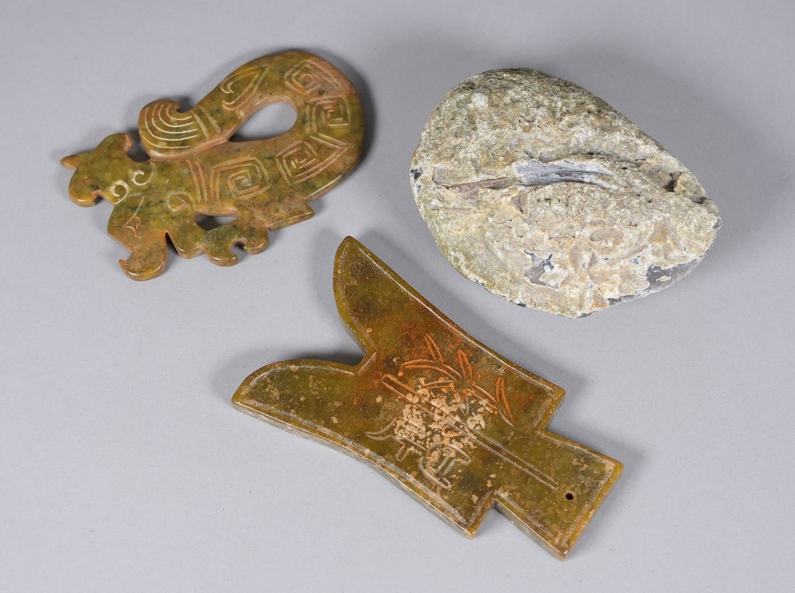 Lots finely carved items. - 4