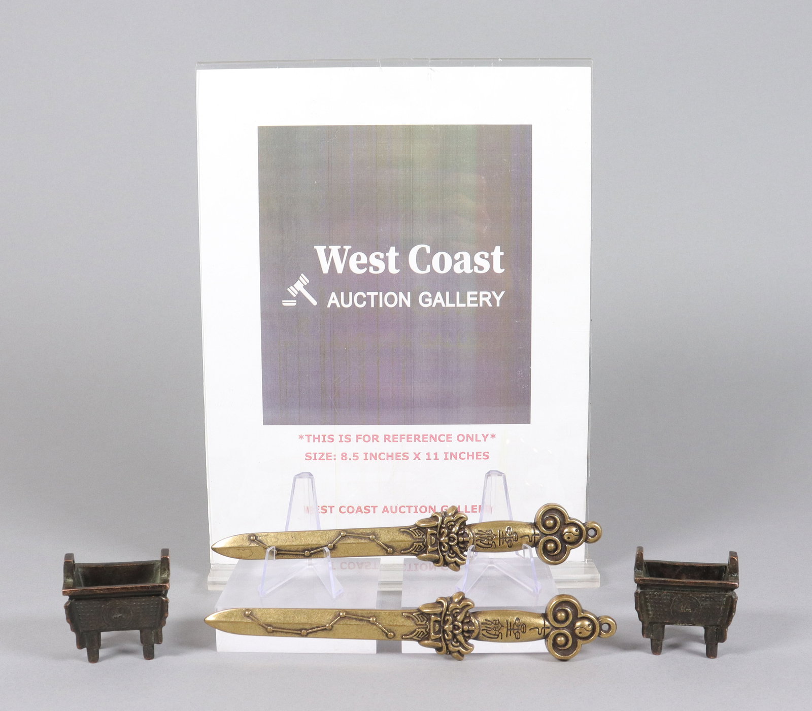 Lots Chinese metallic items. - 2