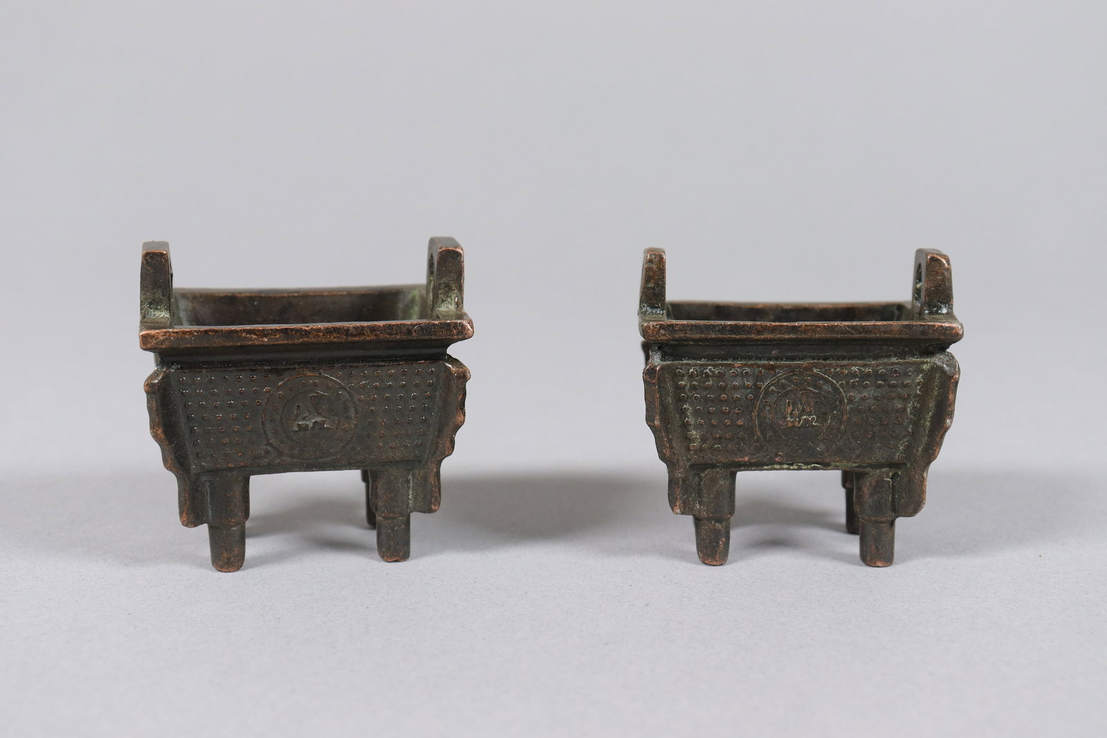 Lots Chinese metallic items. - 3