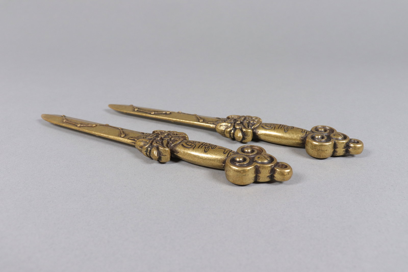 Lots Chinese metallic items. - 5