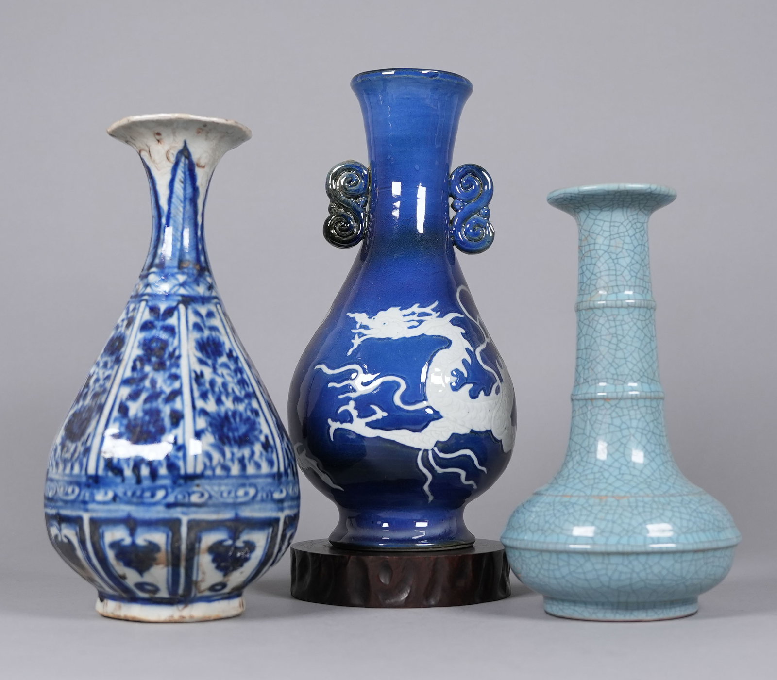 Lots Chinese fine vase, largest H: 11.5" x W: 5.9.": Lots Chinese fine vase, largest H: 11.5" x W: 5.9."