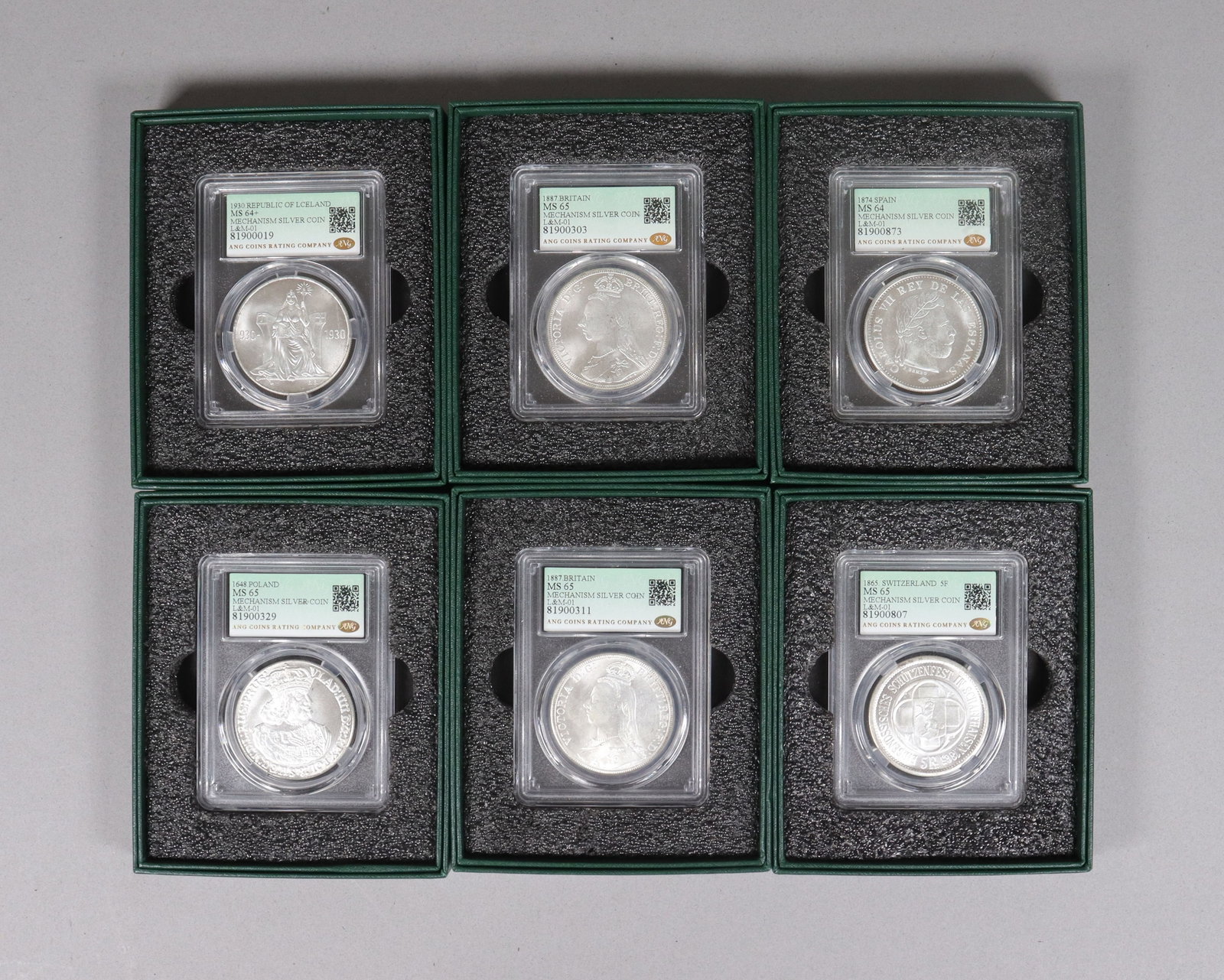 Lots estate coins ungraded: Lots estate coins ungraded. We do not guarantee any grading, engraving carvings, age or material. All sales are final, no return. Came from an estate. Please contact us if you have any question before