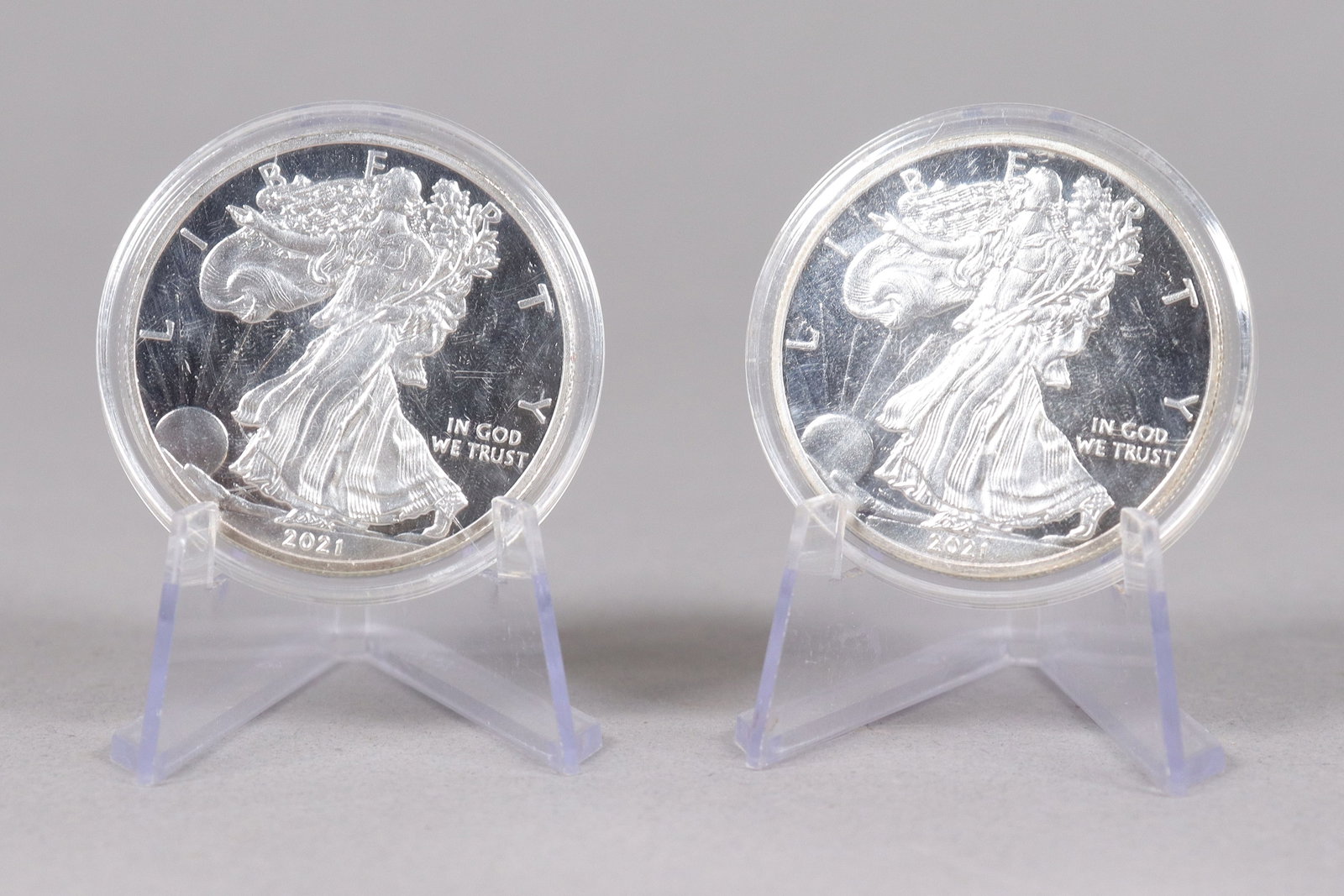 Lots estate coins ungraded: Lots estate coins, ungraded. We do not guarantee its age, material, carving, engravings or any other writings. All sales are final, no return.
