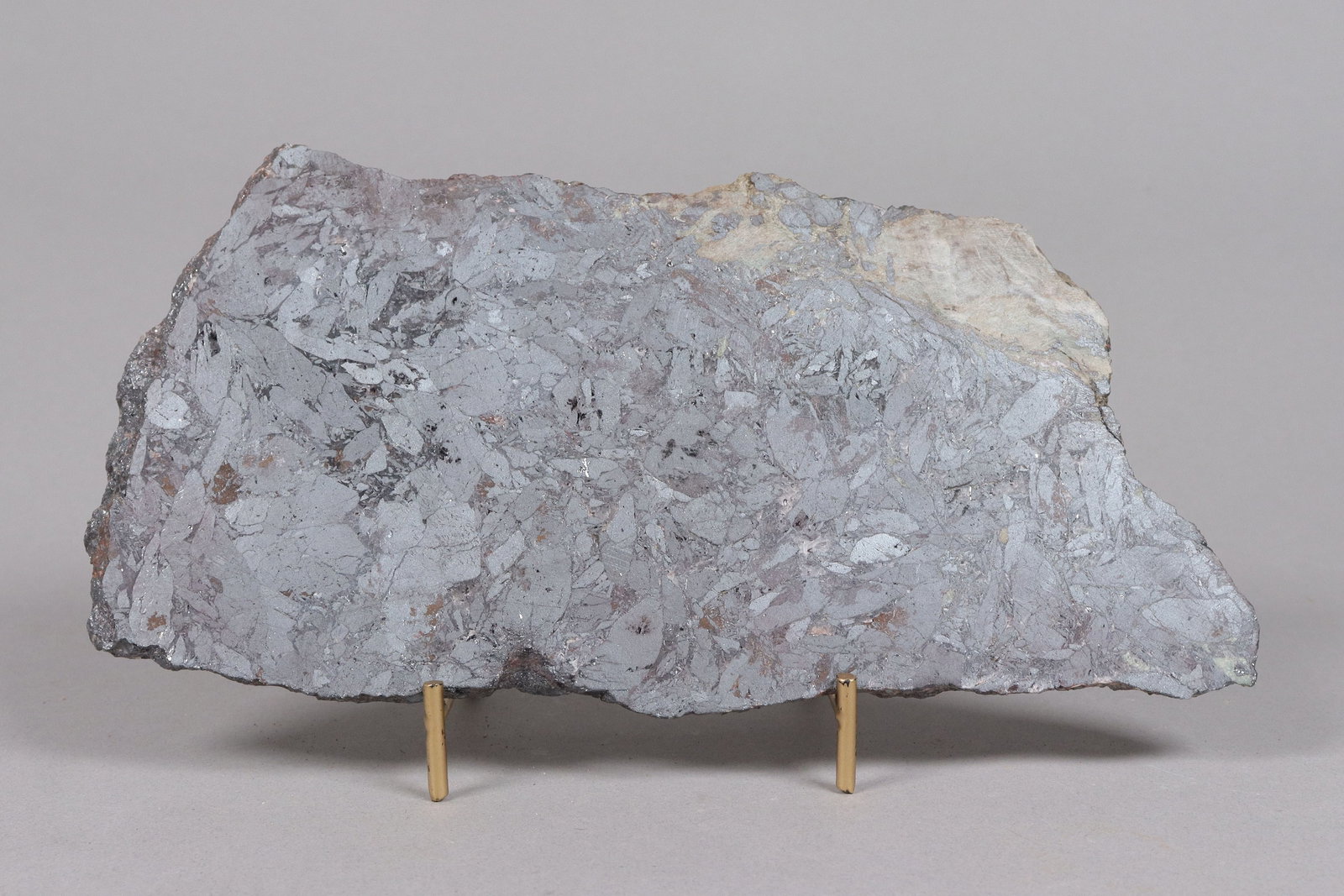 A large meteorite specimen (1 of 7)