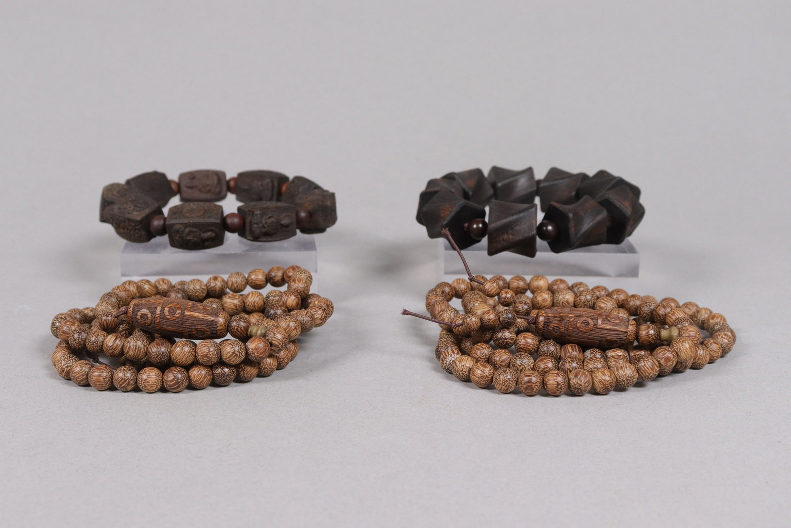 Lots fine beaded items estate: Lots fine beaded items, from an estate.