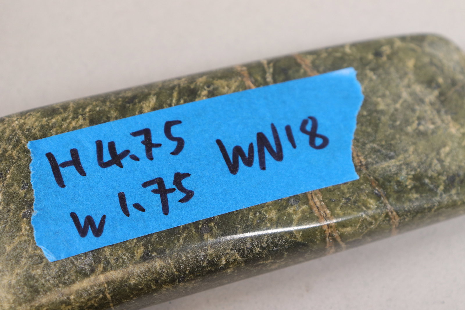 Important Pre-Colombian jade celt - 5