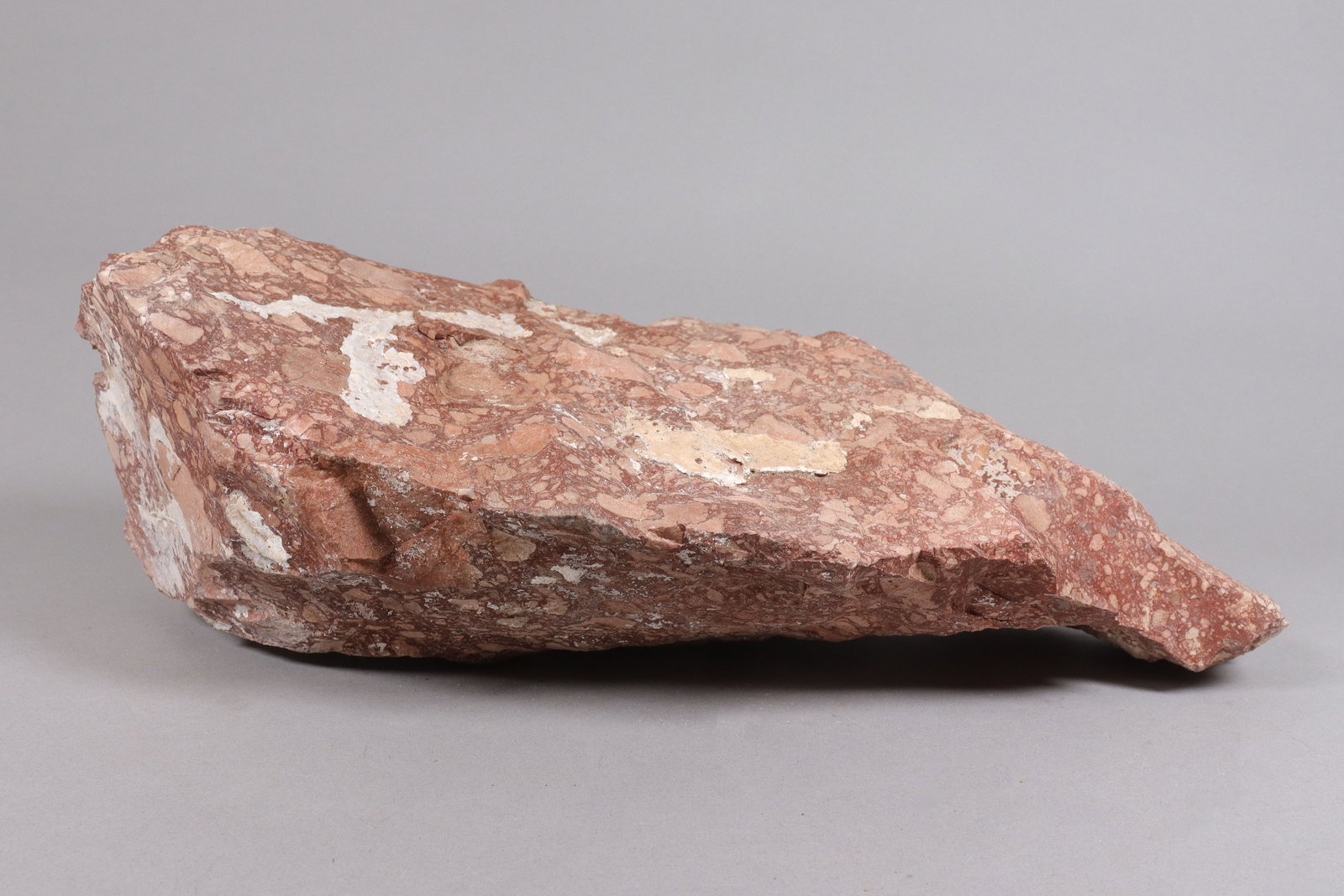 A large possibly meteorite boulder ungraded: A large possibly meteroite boulder, ungraded. All sales are final, no return. Condition selling it as is.