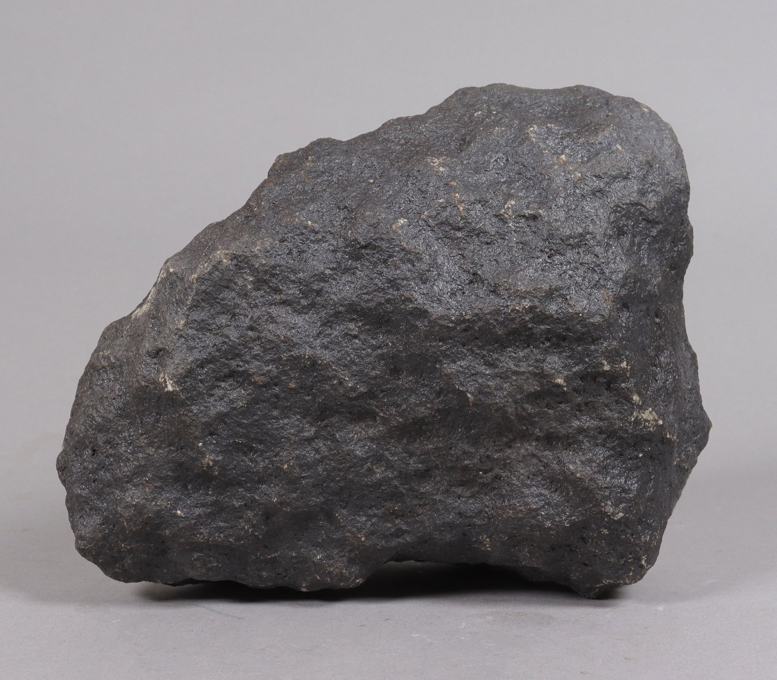 A large possibly meteorite boulder ungraded: A large possibly meteroite boulder, ungraded. All sales are final, no return. Condition selling it as is.