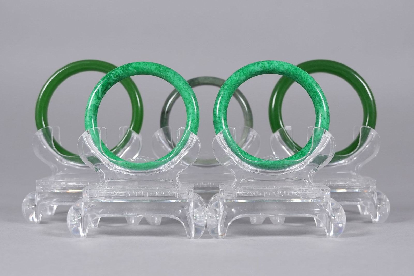 Lots Chinese fine bangles: Lots Chinese fine bangles, apple green color.