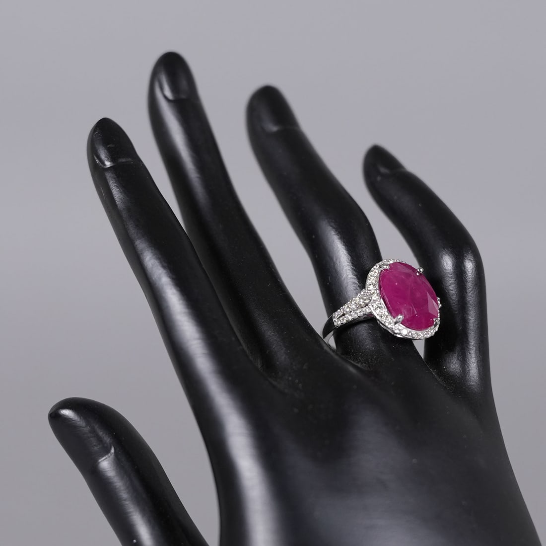 Platinum natural Burma ruby diamond ring size 6.8 - 6