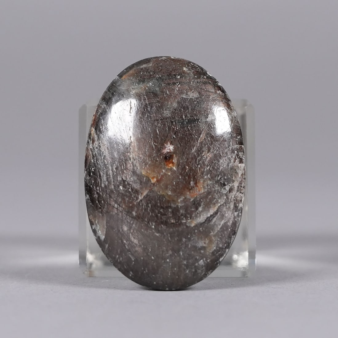 Natural sapphire loose gemstone: Natural sapphire oval shaped loose gemstone. Appraisal value $9,721.