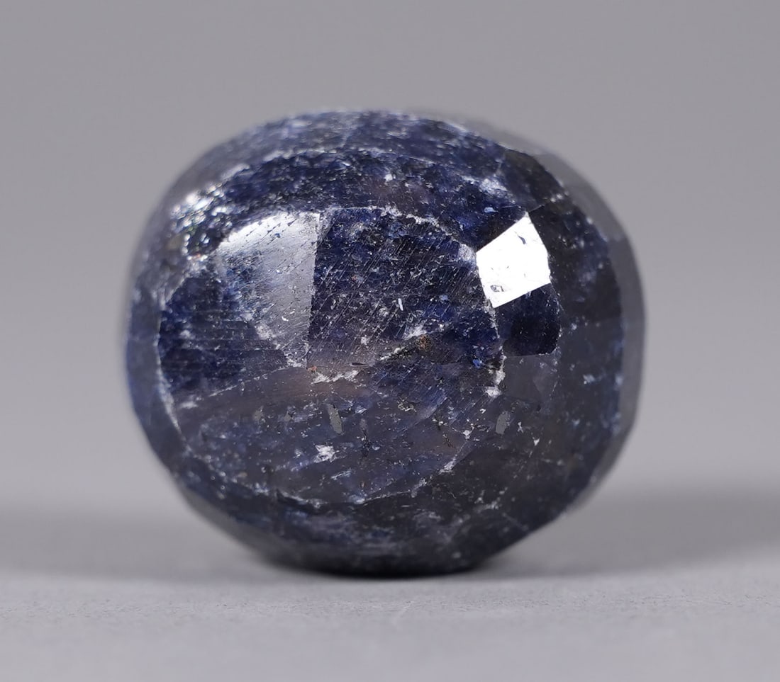 Natural blue sapphire loose gemstone: Natural blue sapphire loose gemstone, appraisal value $17,726.
