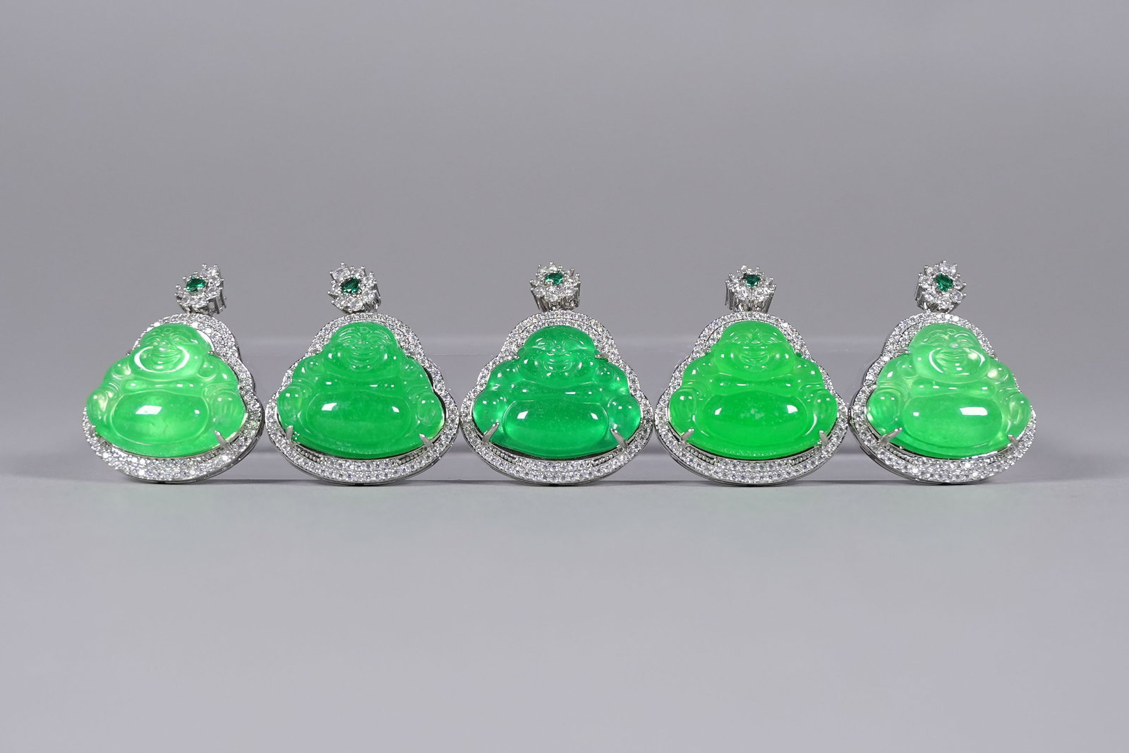 Lots Chinese apple green jewelry: Lots Chinese apple green jewelry.