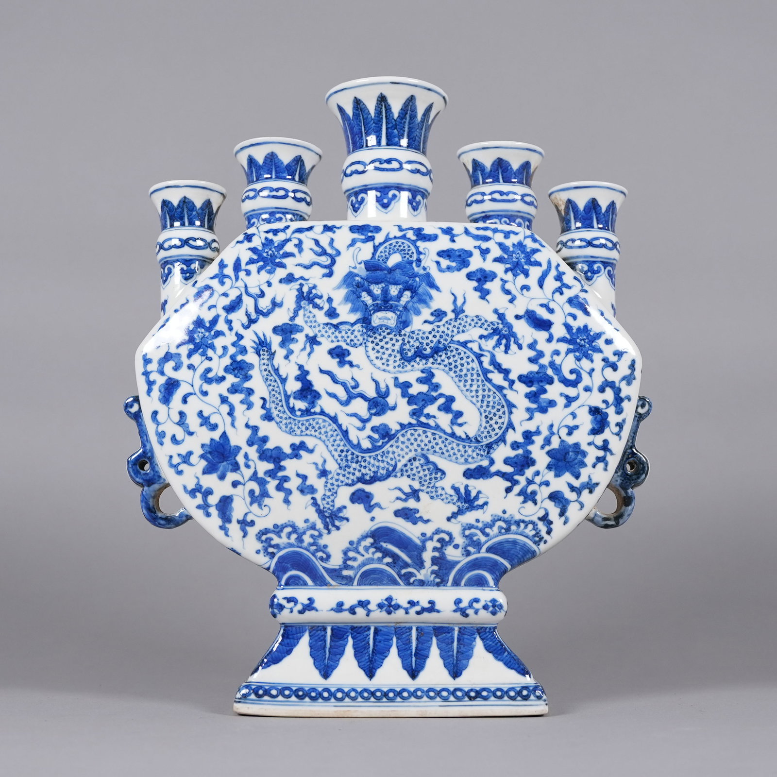 Chinese important antique dragon tube flask vase: Chinese important antique blue and white fine dragon tube flask vase. H: 12" x W: 9.5." From a major estate in Southern California.