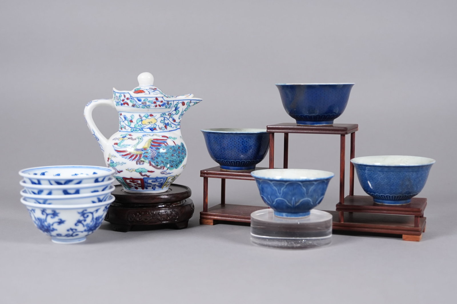 Lots Chinese fine porcelains: Lots Chinese fine porcelains, largest H: 5" x W: 4.9."
