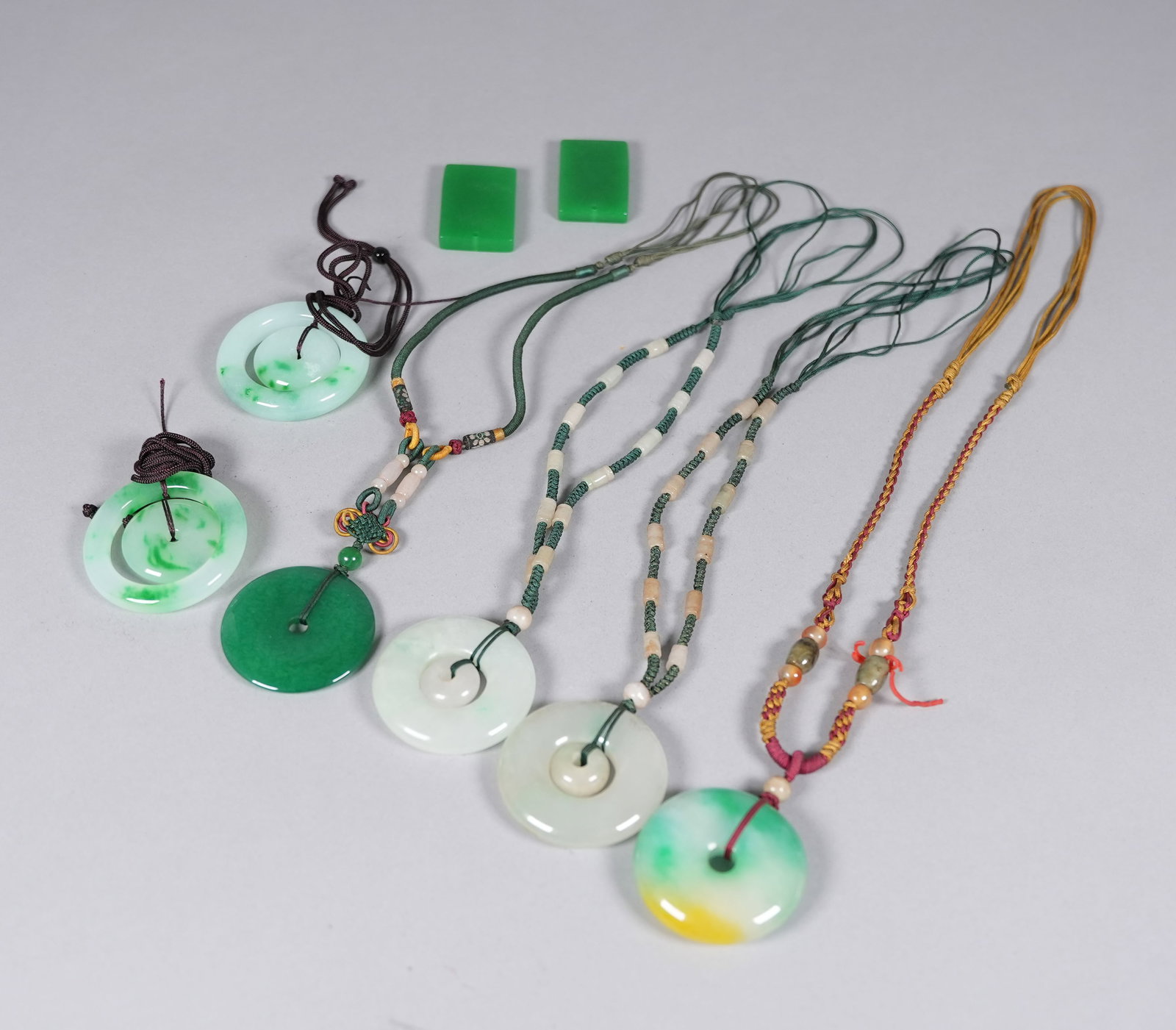 Lots Chinese fine jadeite items (1 of 7)