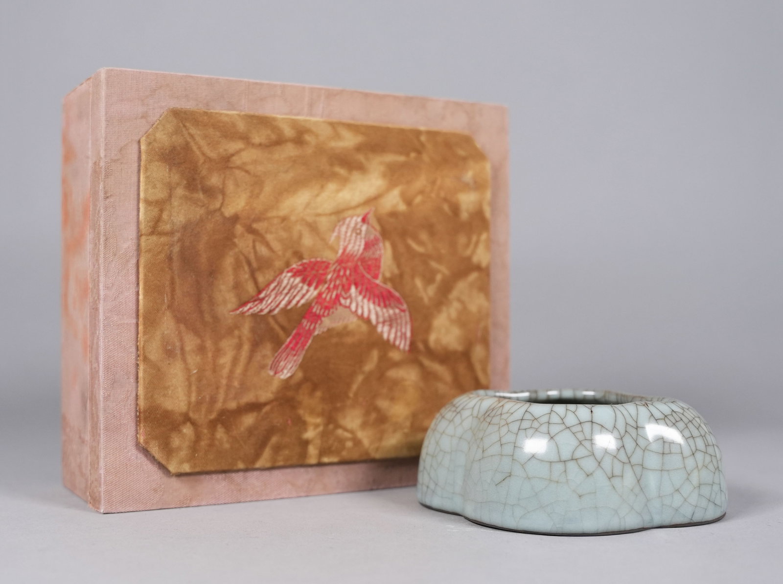 Chinese fine crackled washer with box (1 of 7)