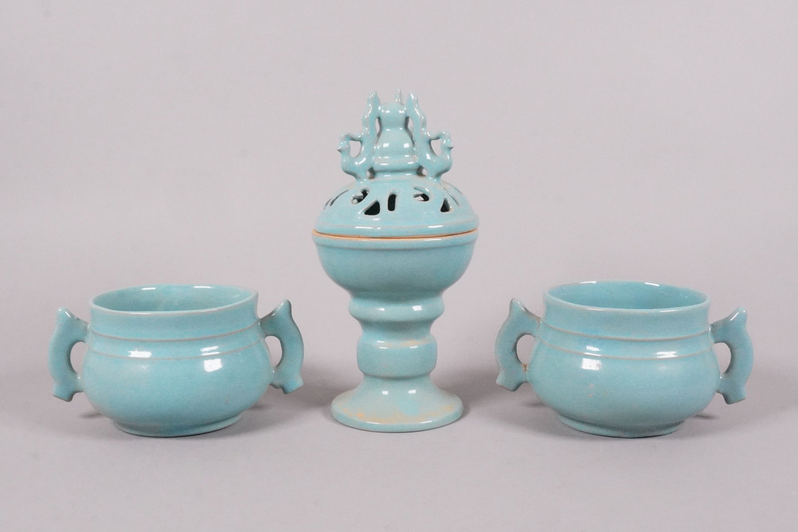 Lots Chinese celadon vase (1 of 7)