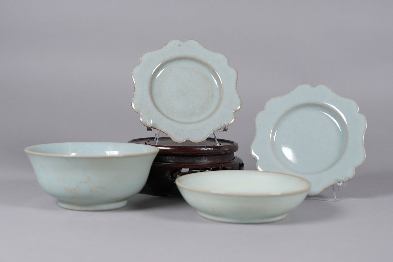 Lots Chinese fine celadon porcelains: Lots Chinese fine celadon porcelains. Largest H: 2.4" x W: 5.5"