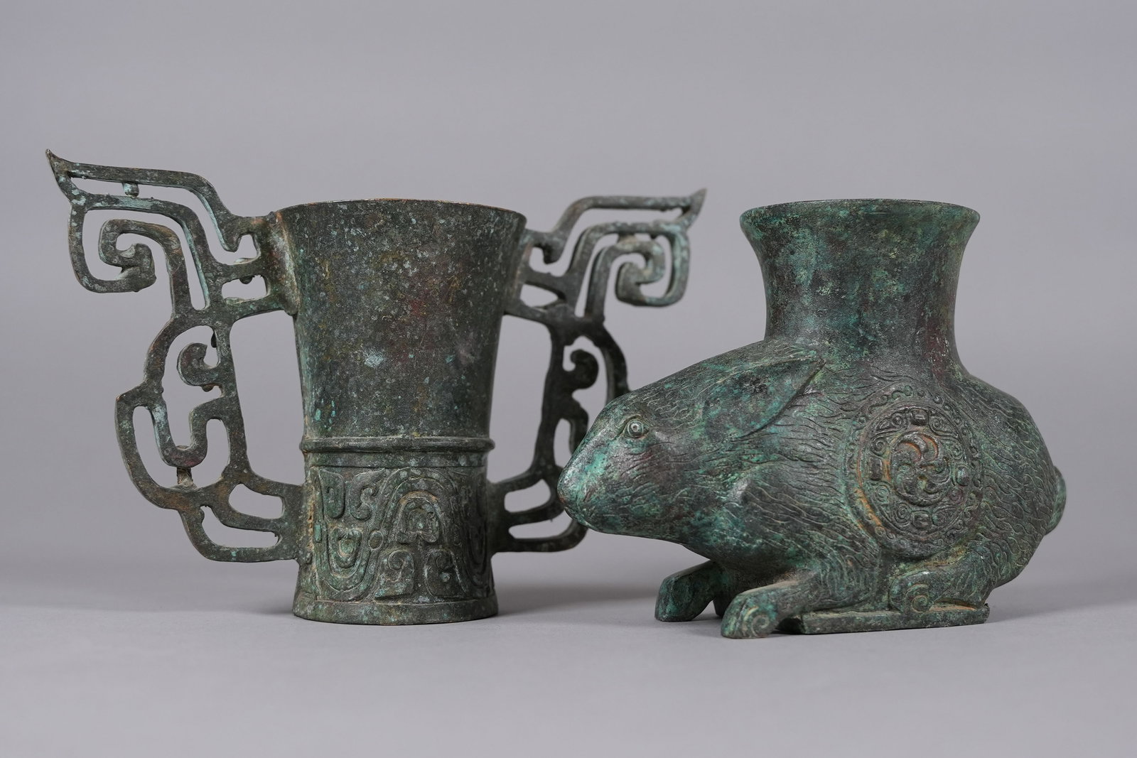Lots Chinese fine bronzes (1 of 7)