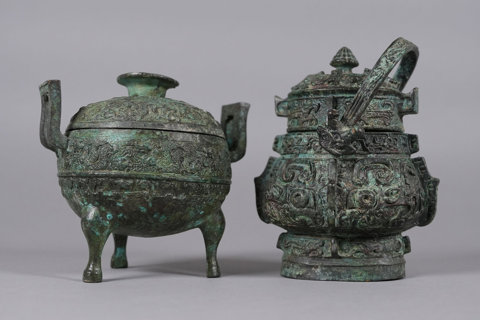 2 Chinese fine bronzes: 2 Chinese fine bronze. Largest H: 6.9" x W: 5."