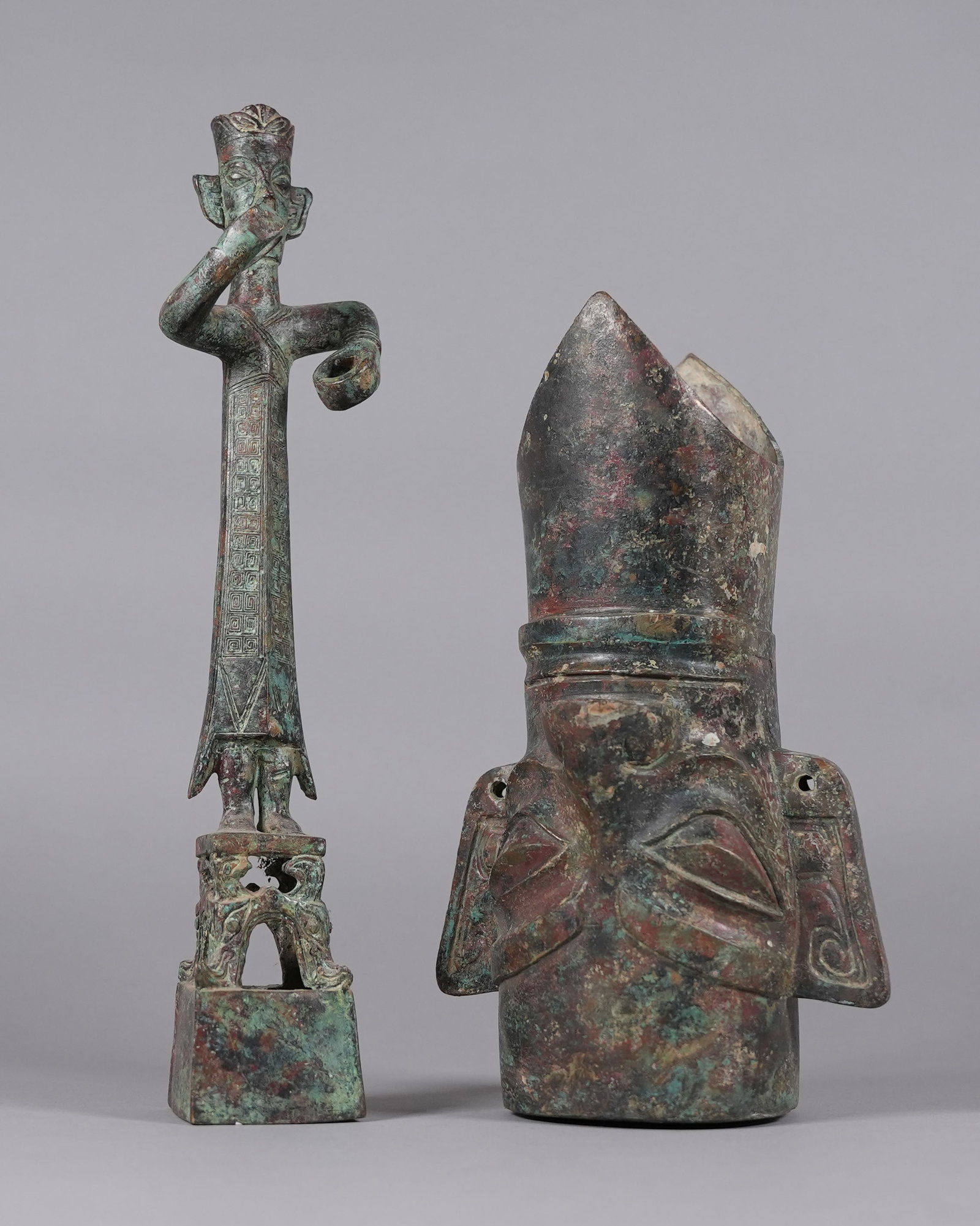 2 Chinese fine bronzes: 2 Chinese fine bronzes, largest H: 13.8" x W: 2.1."