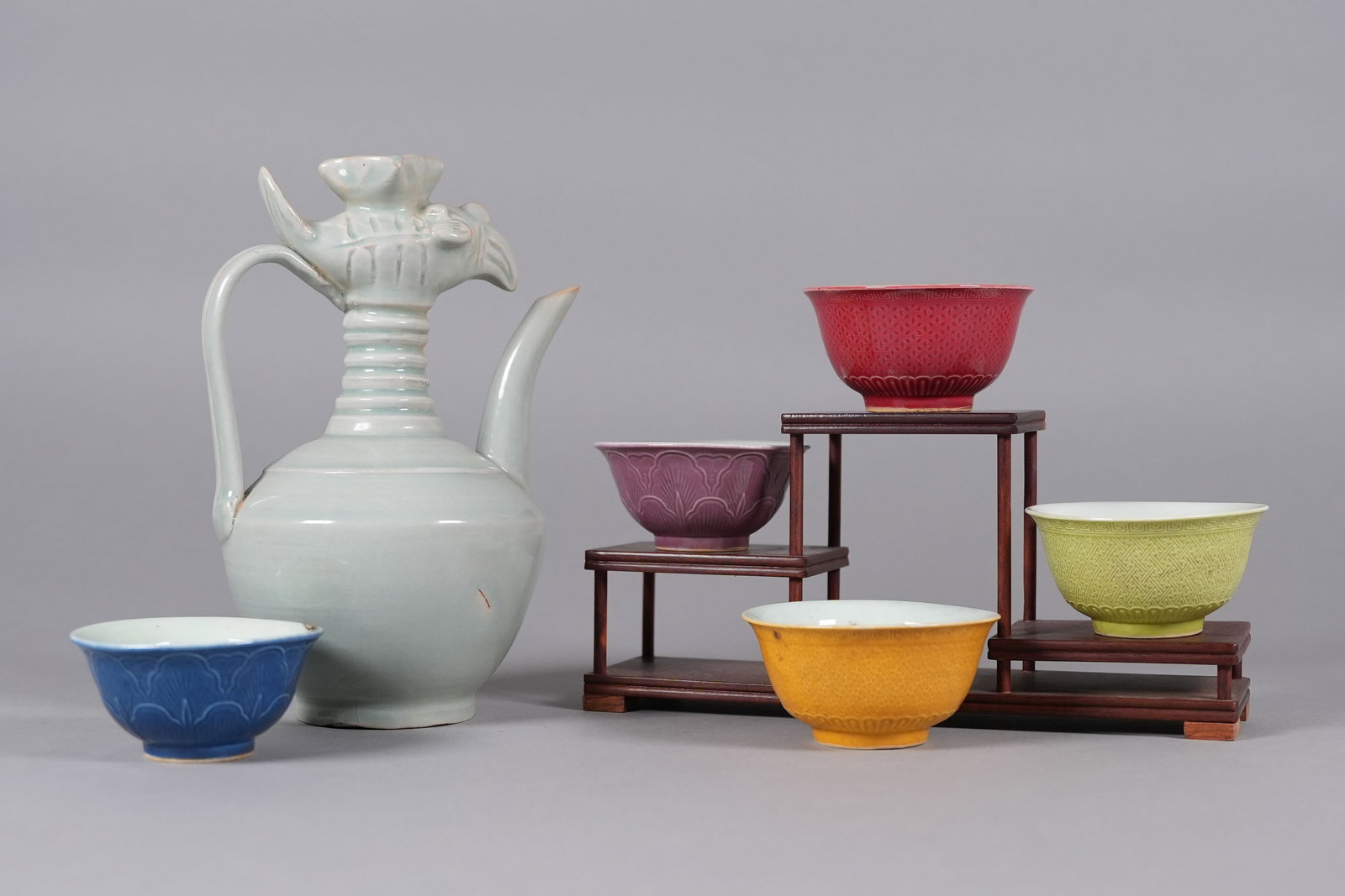 Lots Chinese fine porcelains: Lots Chinese fine porcelains, largest H: 7.7" x W: 5.2."