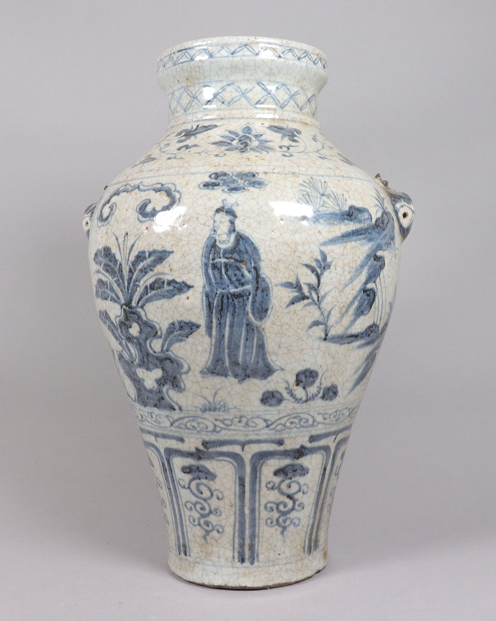 Chinese fine crackled tall vase estate: Chinese fine crackled tall vase, from an estate. H: 17.75" x W: 12."