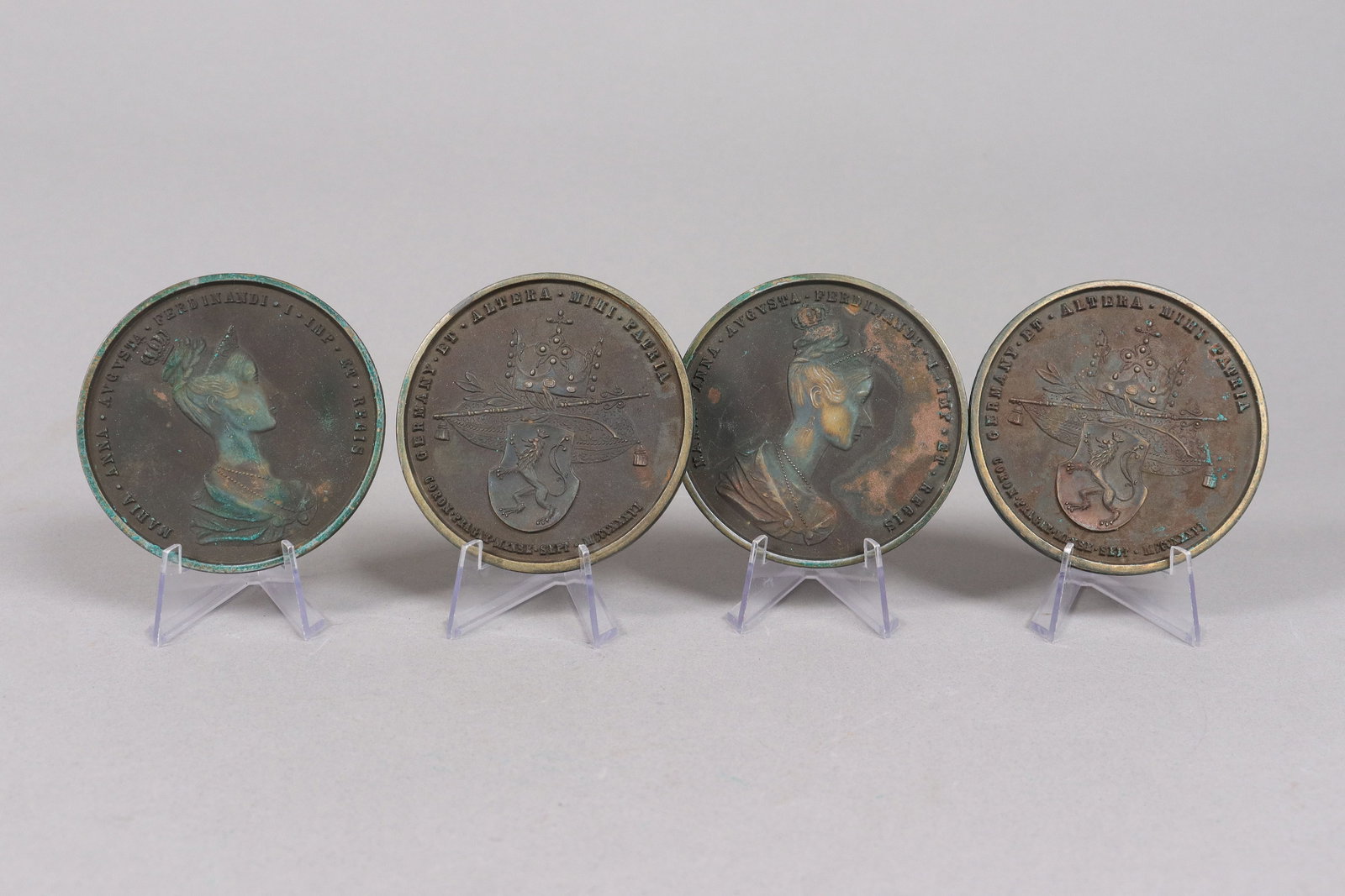 Lots estate items ungraded: Lots estate items, ungraded. We do guarantee its age, material or engravings. All sales are final, no return.