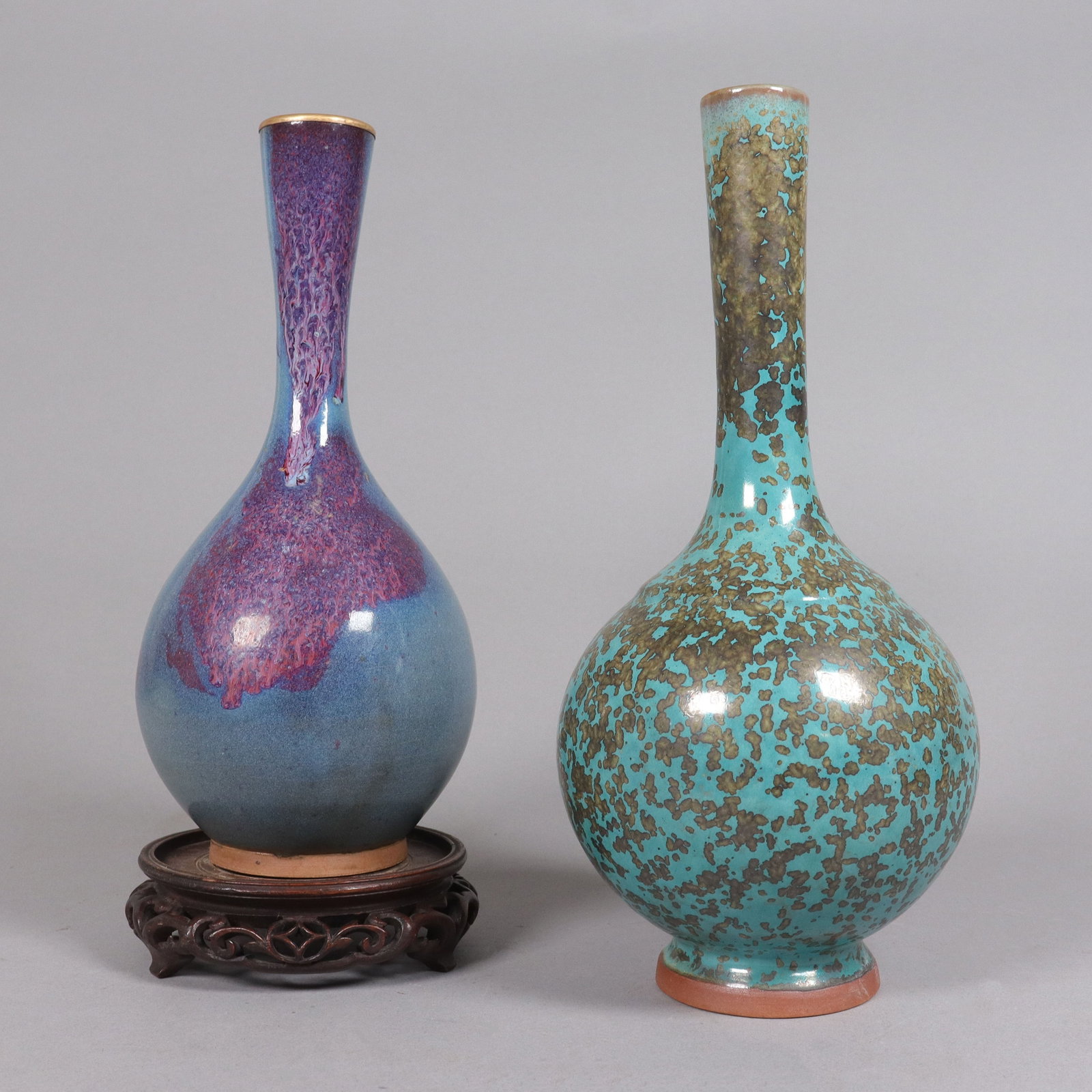 2 Chinese fine vase: 2 Chinese fine vase, largest H: 11.25" x W: 5.25."
