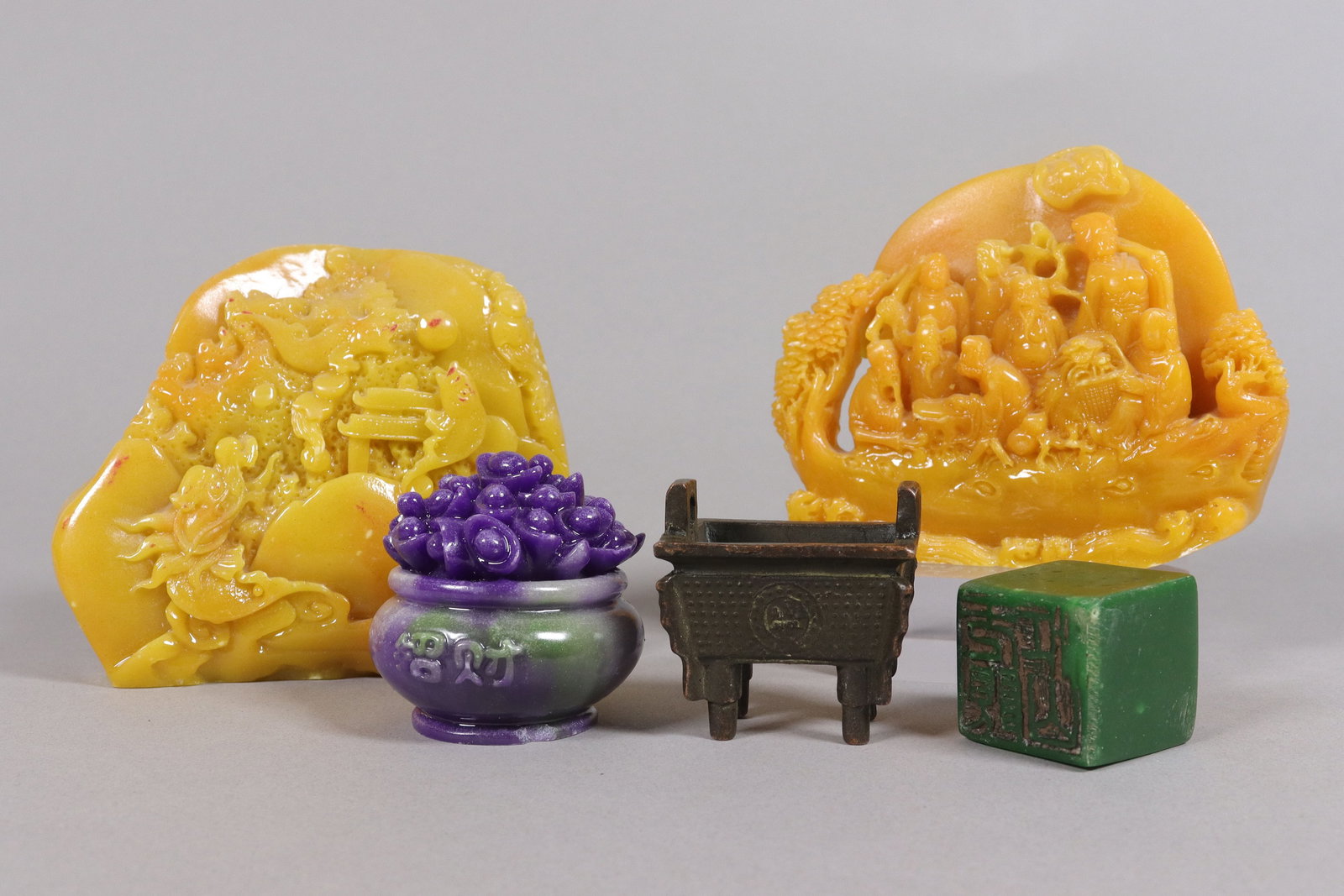 Lots Chinese fine carvings (1 of 8)
