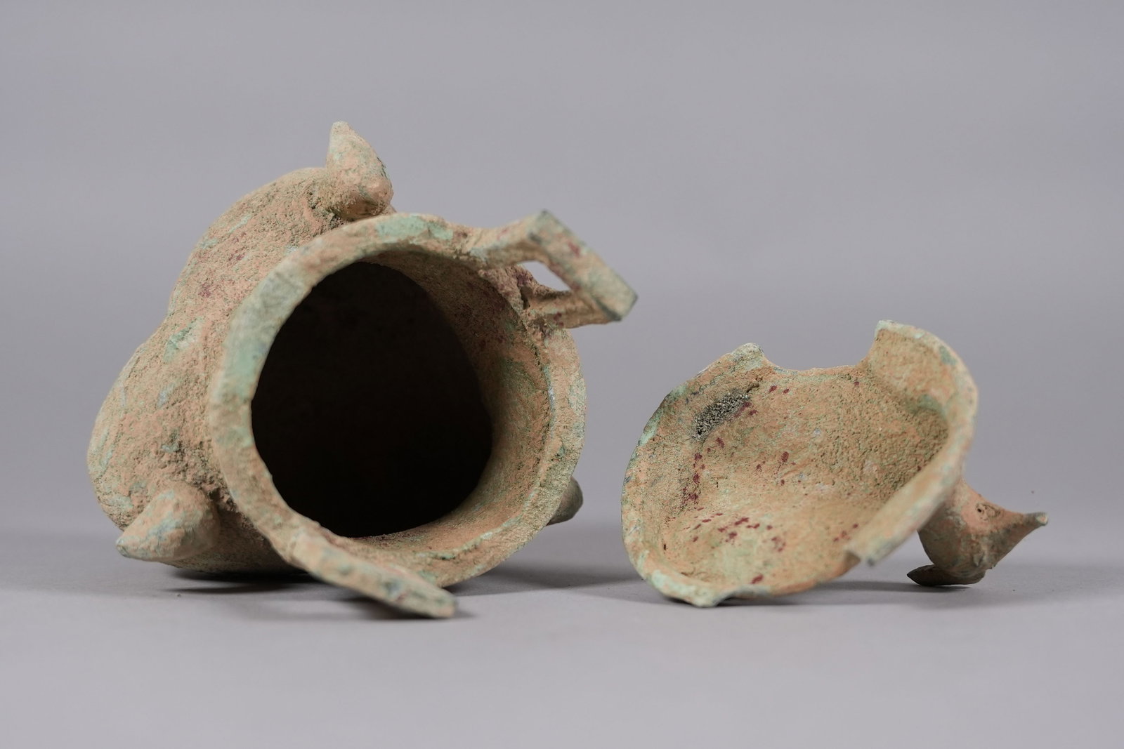 2 Chinese bronze vessels - 3