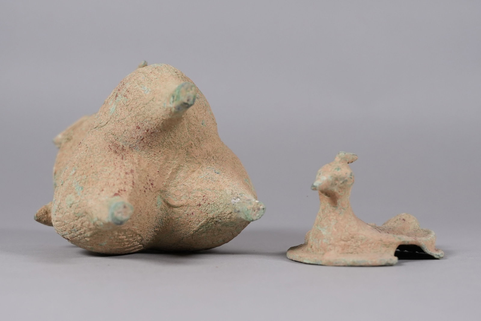 2 Chinese bronze vessels - 4