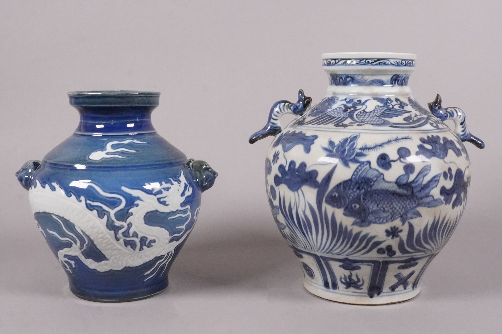 2 Chinese fine carved jars (1 of 7)