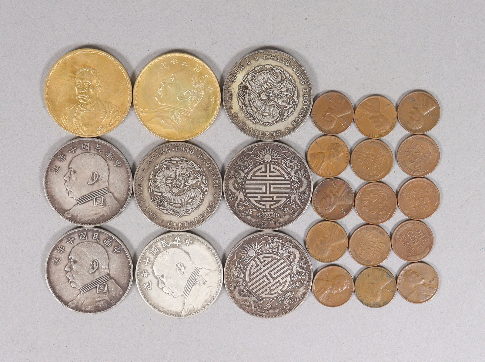Lots estate coins ungraded (1 of 6)