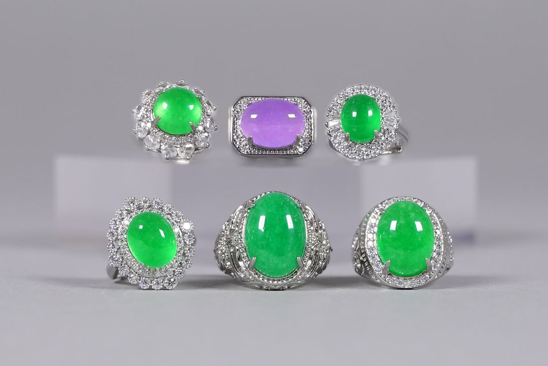 Lots Chinese apple green jewelry: Lots Chinese apple green jewelry.