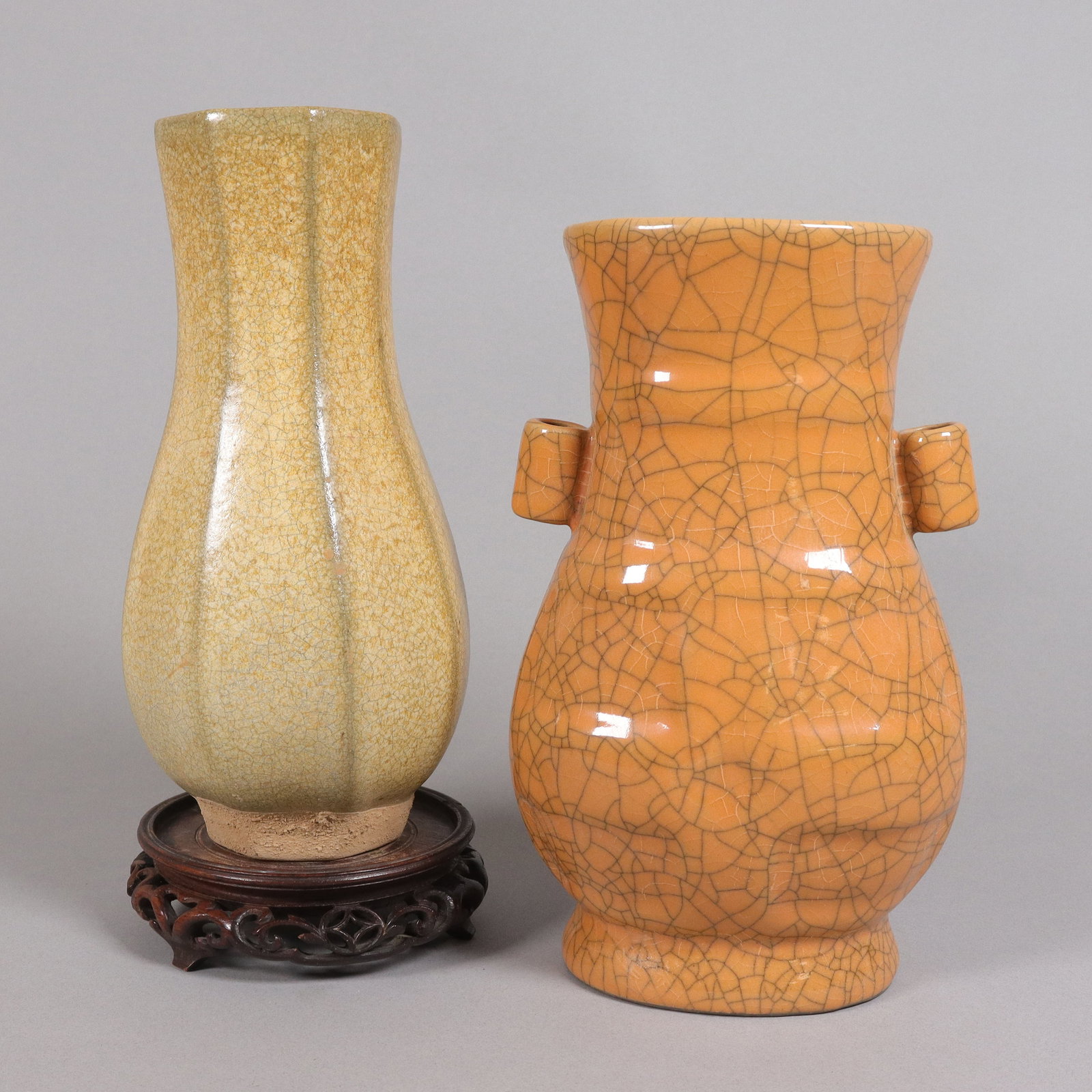 2 Chinese fine vase: 2 Chinese fine vase, largest H: 8.9" x W: 5.85."