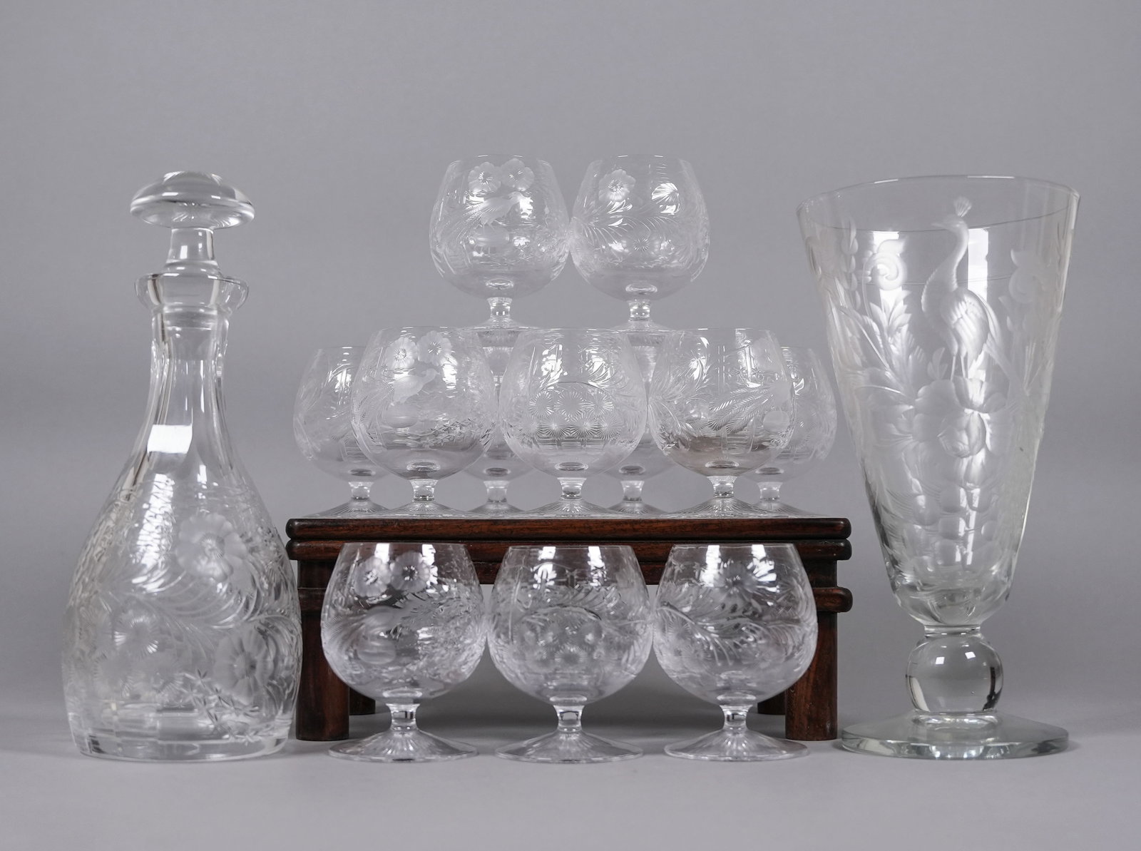 Lots Justin Tharaud crystal items (1 of 7)