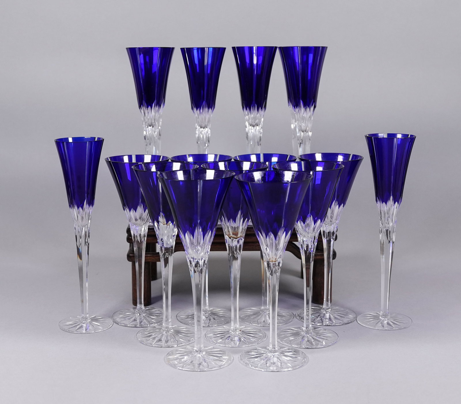 Lots Justin Tharaud crystal cups: Lots Justin Tharaud fine crystal cups, largest H: 8.9" x W: 3.2."