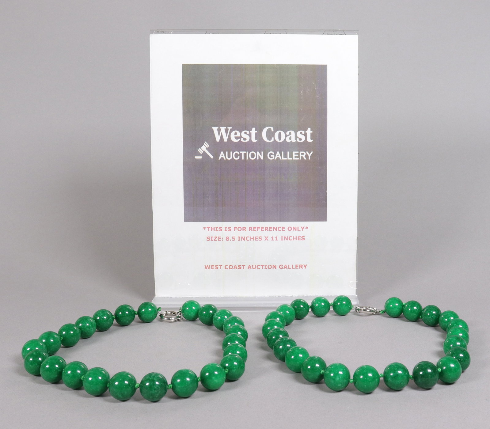 Lots apple green beaded items - 2
