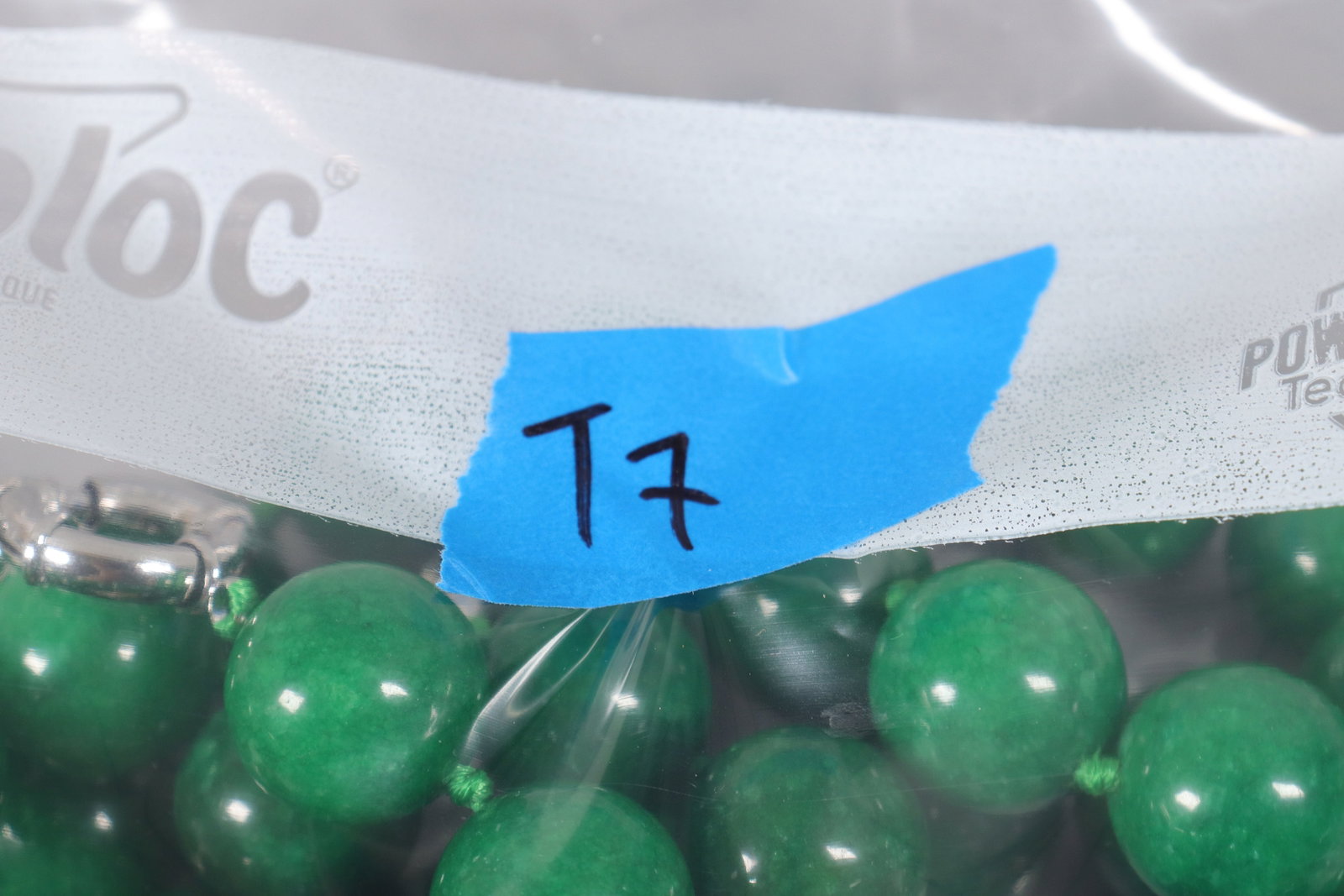 Lots apple green beaded items - 6