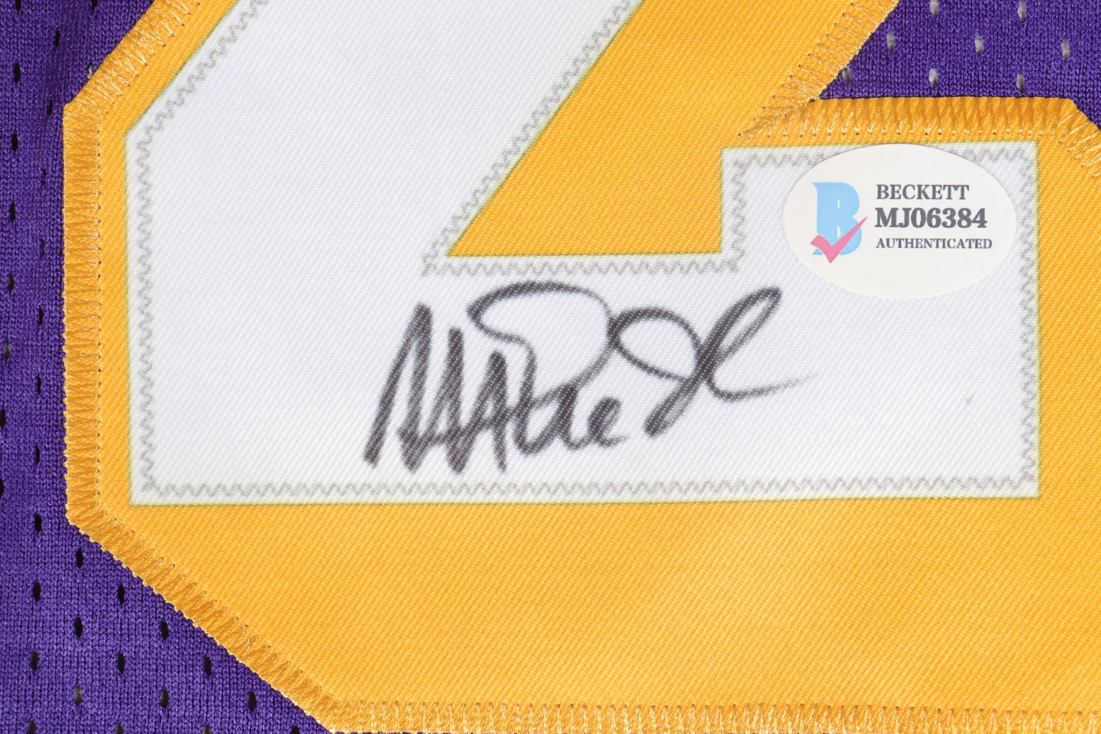 Magic Johnson signed jersey estate - 3