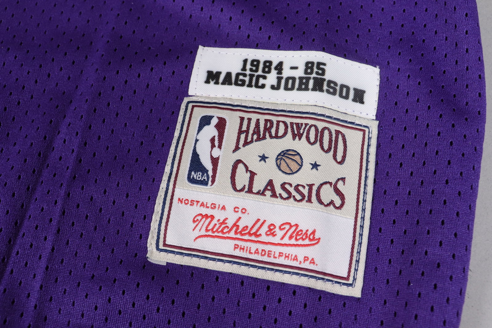 Magic Johnson signed jersey estate - 6