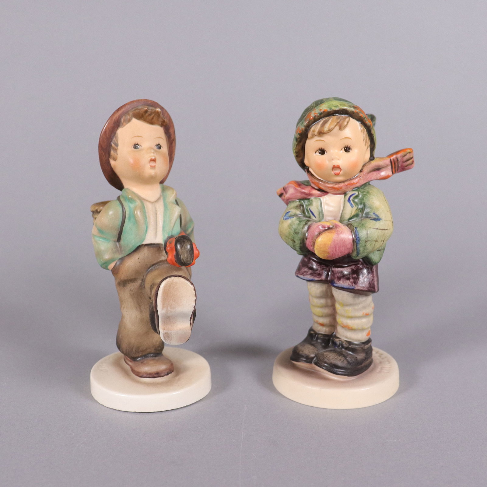 Lots Hummel figurines - 3