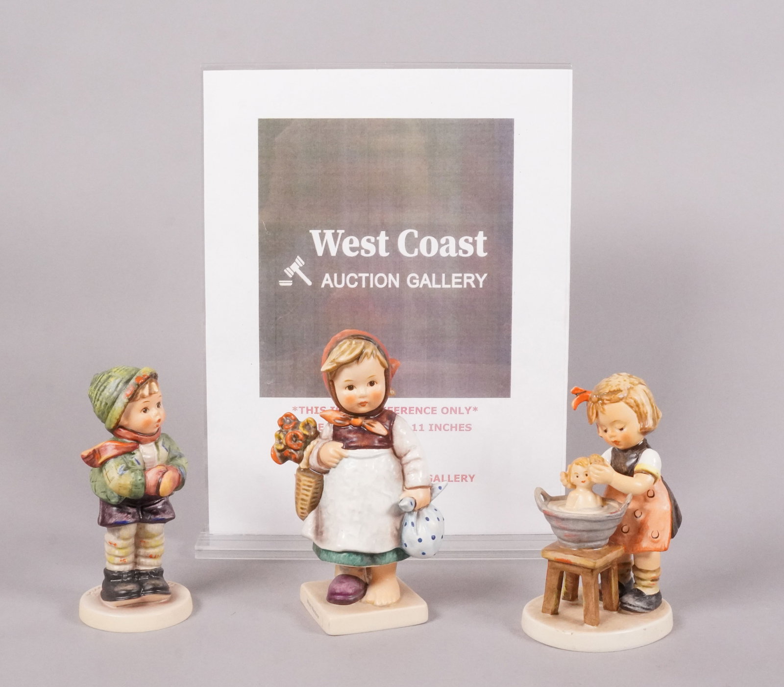 Lots Hummel figurines - 2
