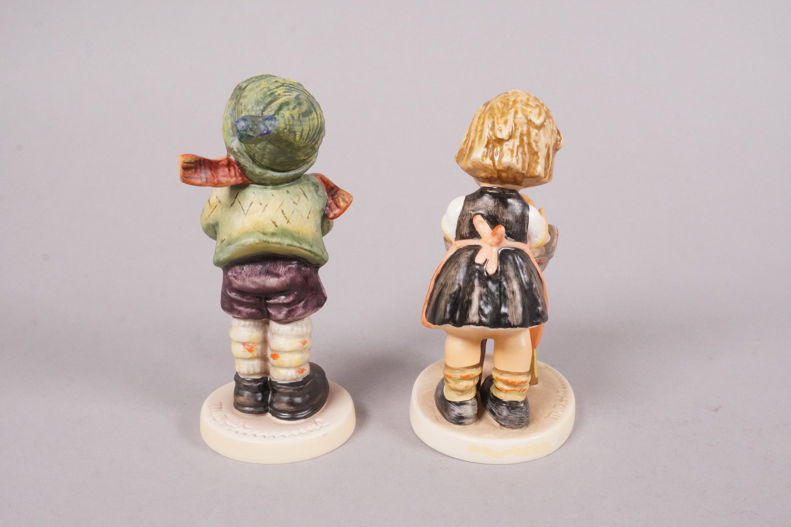 Lots Hummel figurines - 3